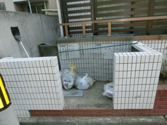 【周辺】 | 建物周辺。