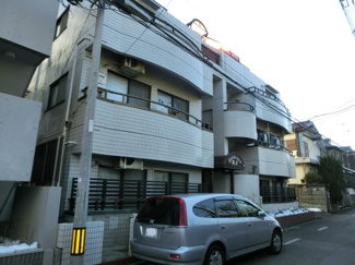 【外観】 | ＲＣ造の重厚な外観。