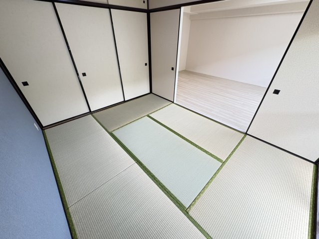 リヴェール南八幡の和室