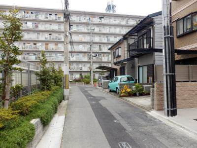 モンドール西院の周辺|前面道路