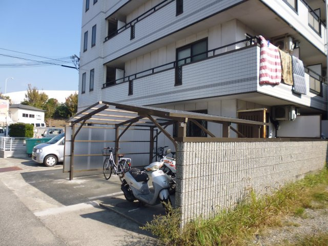 サンシャ2の駐車場