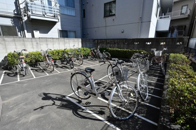 【その他共用部分】 | スカイコート目白 | 駐輪場