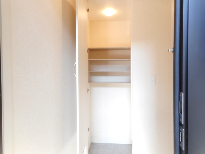 オッツ西船橋の玄関