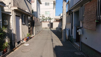 【前面道路含む現地写真】