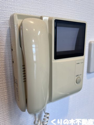 【セキュリティ】 | ラ・コーベルⅡ | モニター付きインターホン完備