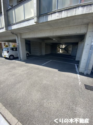 【駐車場】 | ラ・コーベルⅡ | 駐車場完備です