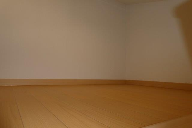 サンリーフＡの収納|洋室ロフト
