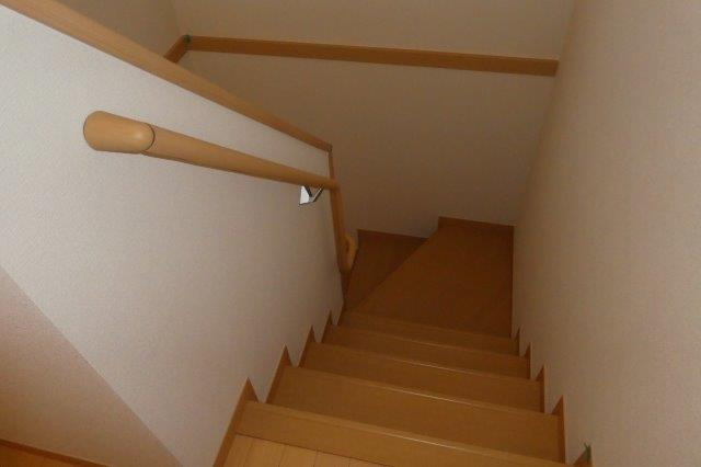 サンリーフＡのその他|階段