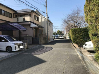 【前面道路含む現地写真】