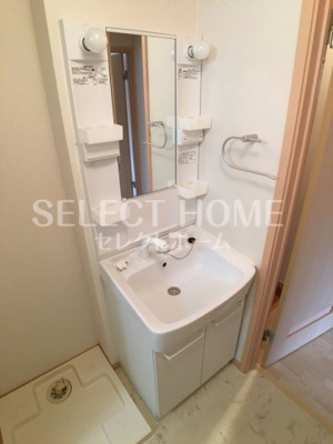 【独立洗面台】 | スターブルⅡ | 朝の身支度には欠かせない独立洗面化粧台