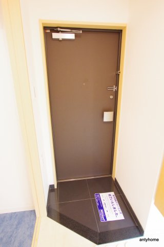 ベリーモンテ新大阪　仲介手数料無料の玄関