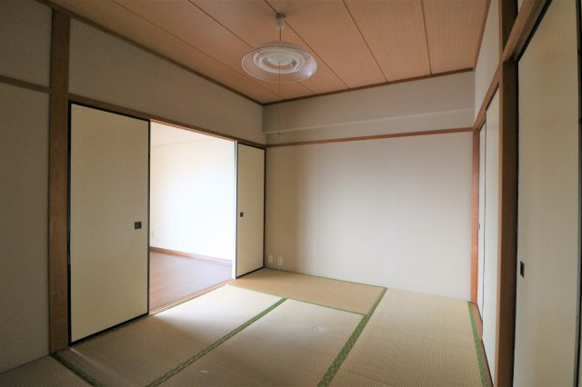 シベルハイツの和室|現況と異なる場合があります。