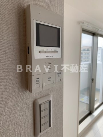 エスカーサ大阪WEST九条駅前　BRAVI不動産のセキュリティ|【エスカーサ大阪WEST九条駅前】モニター付きインターホン