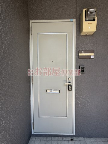 アーバンライフ津福の玄関|落ち着いた玄関です
