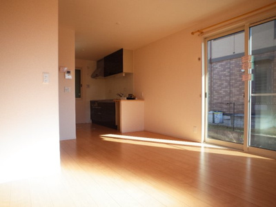 【居間・リビング】 | 柚垣様戸建借家ⅢA棟