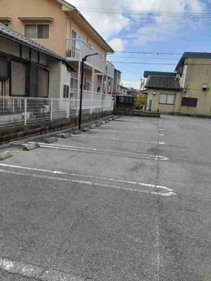 【駐車場】 | メゾン・ド・フラン | 駐車スペースもあります