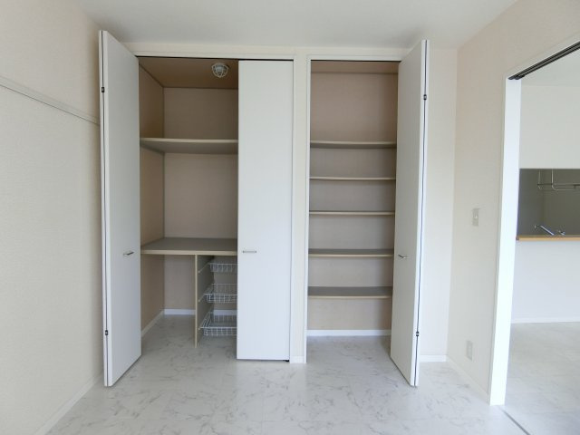 グランメールＡ棟の収納