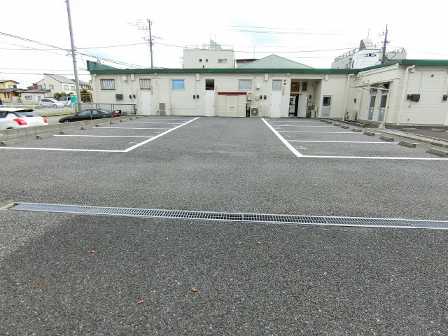 グランメールＡ棟の駐車場