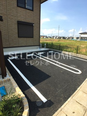 【駐車場】 | グランメゾンM | 駐車スペースもあります