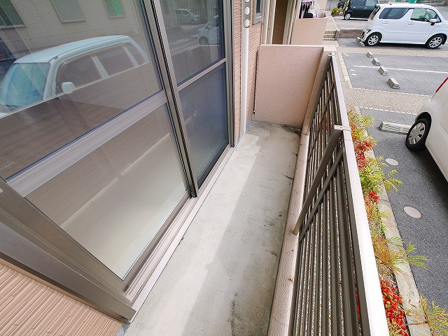 グリーンメゾン菰川Ｃのバルコニー|テラス付き