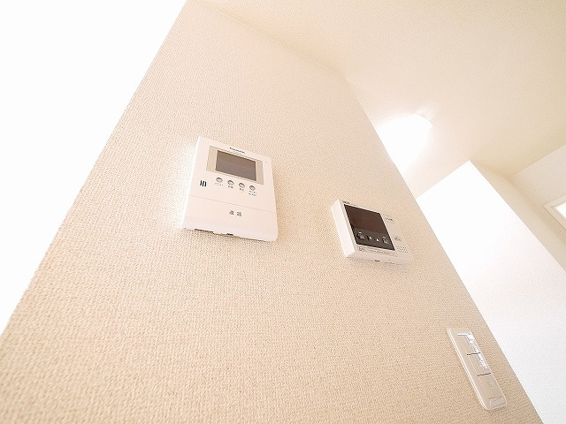 グリーンメゾン菰川Ｃの設備|モニター付きインターホン