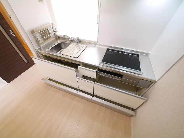 グリーンメゾン菰川Ｃのキッチン|きれいなキッチンです