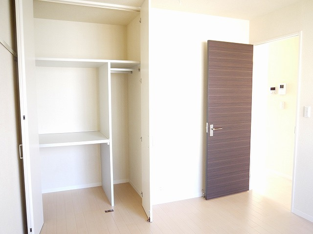 グリーンメゾン菰川Cの内装