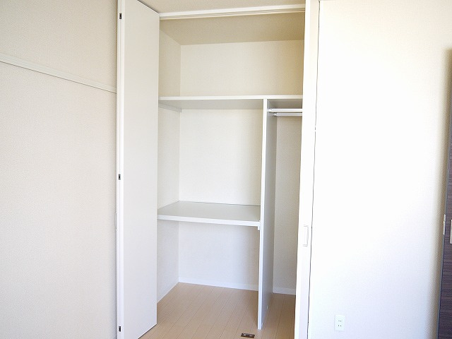 グリーンメゾン菰川Ｃの収納