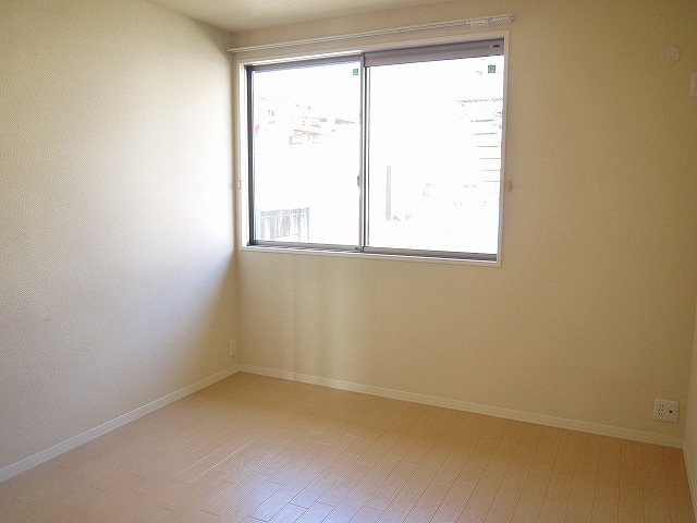 グリーンメゾン菰川Ｃの洋室