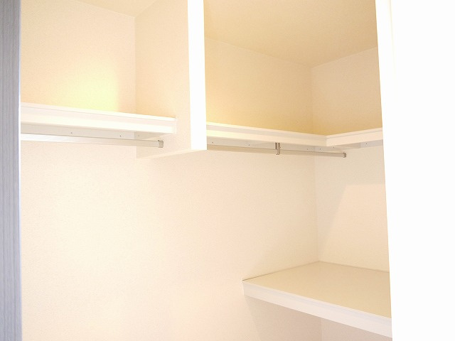 グリーンメゾン菰川Ｃの収納