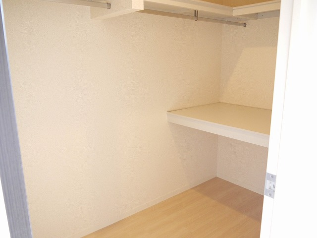 グリーンメゾン菰川Ｃの収納