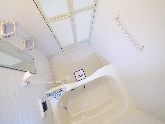 グリーンメゾン菰川Ｃの浴室|きれいなお風呂です