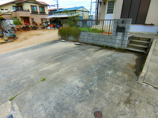 藤沢台4丁目テラスハウスの駐車場