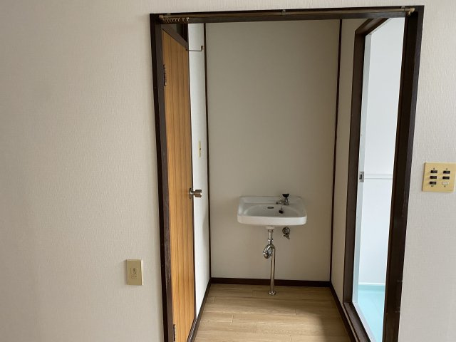 メゾンカンコーの玄関