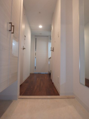 【玄関】 | レオンヴァリエ大阪ベイシティⅡ