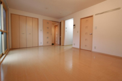 【居間・リビング】 | ロイヤルコートＢ棟