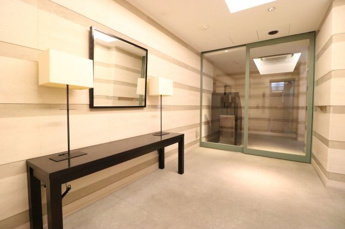 【エントランス】