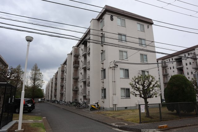 谷津遊園ハイツ　2階の外観