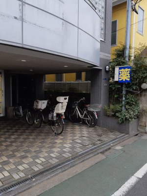 【エントランス】 | 三義ビル