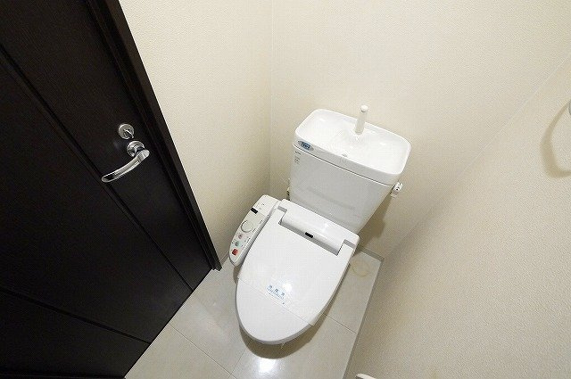 フレアコート奈良のトイレ|シンプルで使いやすいトイレです