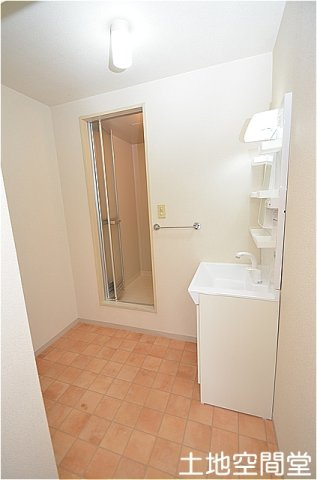 フレグランス里中の洗面所