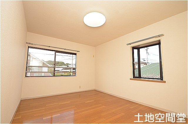 フレグランス里中の洋室|洋室7.5帖