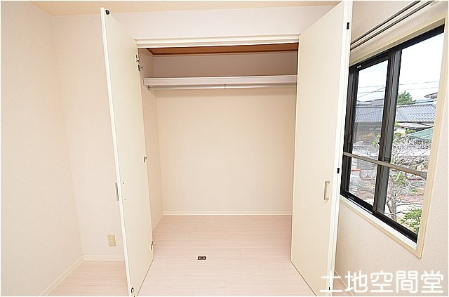 フレグランス里中の収納