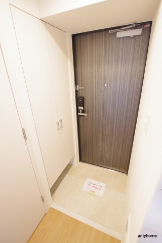 エスリード大阪梅田WEST　仲介手数料無料の玄関