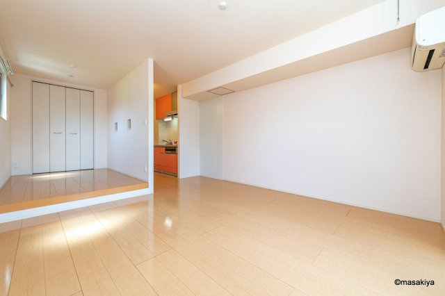 イナダ　バイシュラインの居間・リビング|リビング