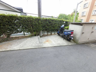 【その他共用部分】 | バイク置き場です。