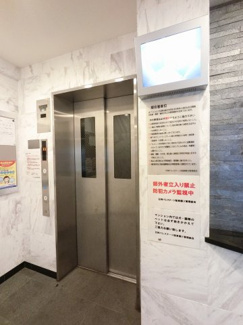 【その他共用部分】 | お買い物時やベビーカーの出し入れに便利なエレベーター付