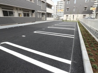 【駐車場】