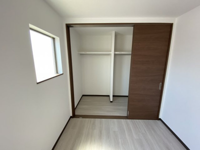 【収納】 | アイリス和田崎 | 広々ウォークインクローゼット