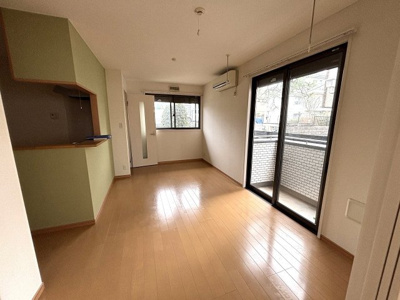 【居間・リビング】 | オレンジ | LDK10.6帖